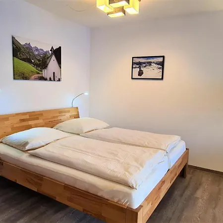 Montana Haus, A14, A17, B4 Oder C8 Appartement *